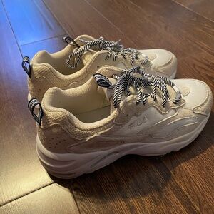 FILA Ray Tracer Chunky Sneaker